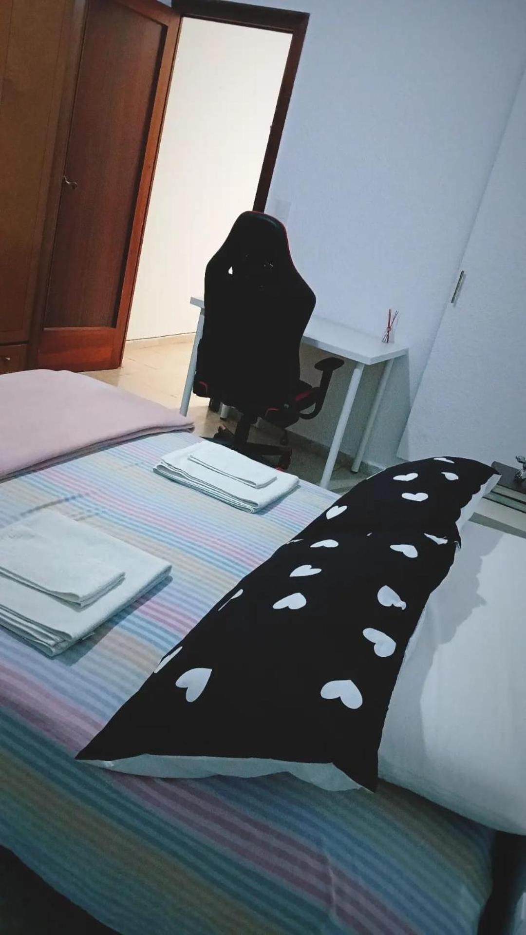 Habitaciones Comodas 塔韦尔内斯德拉瓦利迪格纳 外观 照片